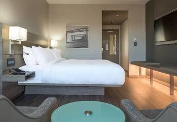 Hotel Ac Hotel By Marriott Boston Cambridge