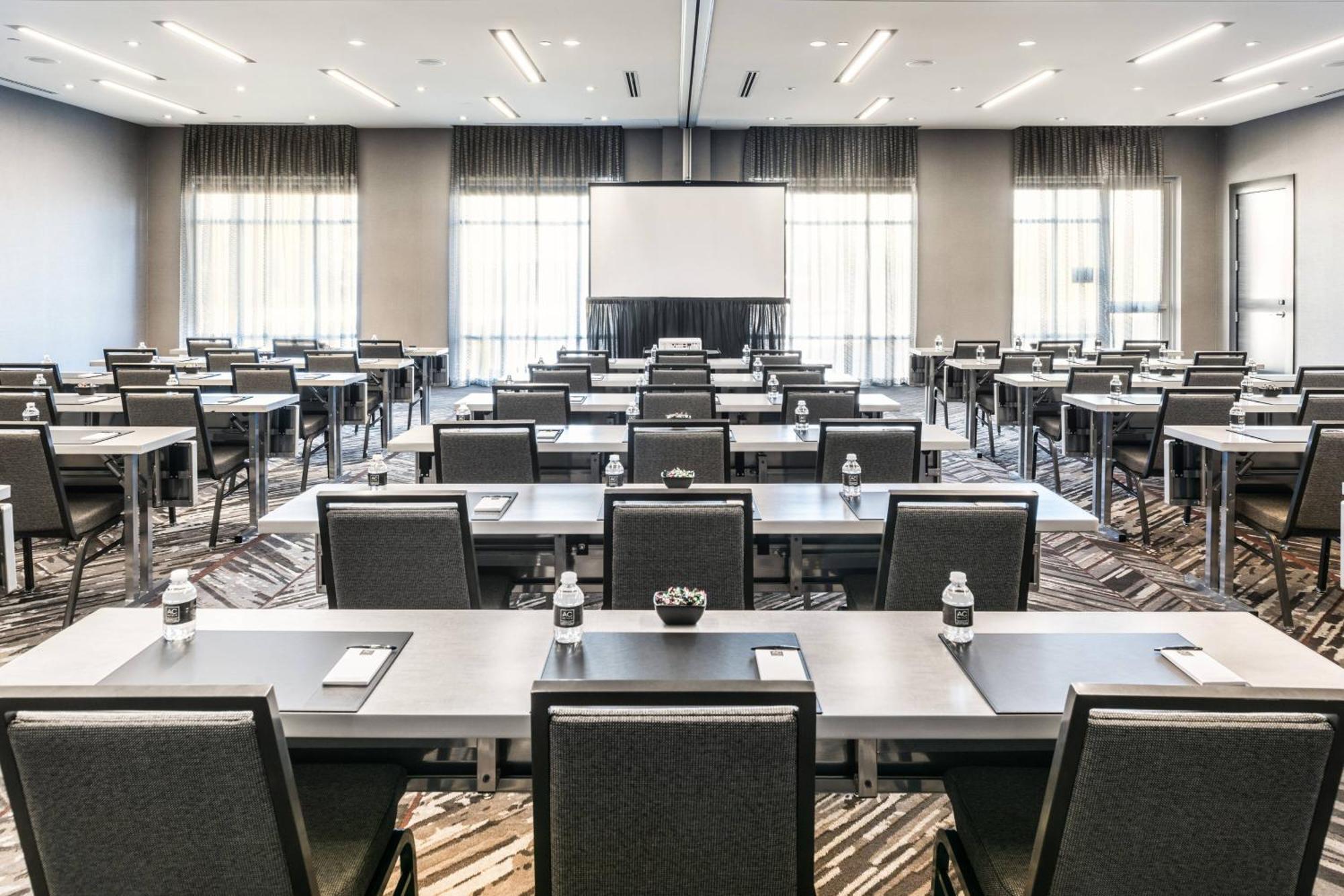 Ac Hotel By Marriott Boston Cambridge 4*